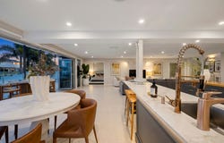 6 Grant Place, Broadbeach Waters, Qld 4218