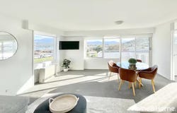 2/8 Ballawinnie Road, Lindisfarne, Tas 7015