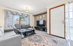 32 Meadow Wood Walk, Narre Warren, Vic 3805