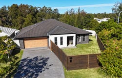 2 Sunshine Circuit, Emerald Beach, NSW 2456