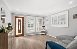24b Tallawarra Cres, Haywards Bay, NSW 2530