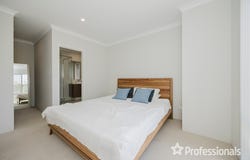 Eglinton, WA 6034