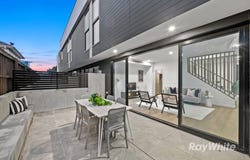 4/3 Ames Avenue, Carnegie, Vic 3163