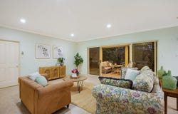 29 Scrub Road, Carindale, Qld 4152