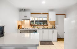 5/2 Evelyn Street, Wendouree, Vic 3355