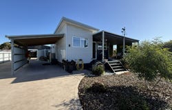 2 Albatross Grove, Scamander, Tas 7215