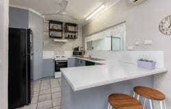 122/121-137 Port Douglas Road (Reef Resort Villas), Port Douglas, Qld 4877