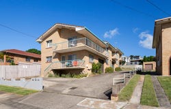 69 Douglas Street, Greenslopes, Qld 4120