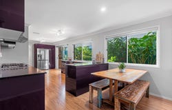102 Alkoomie Street, Wynnum, Qld 4178