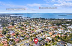 16 Lanyard Place, Redland Bay, Qld 4165