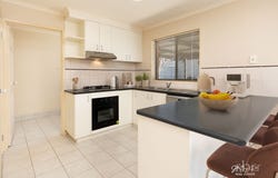 73 NIGHTINGALE AVENUE, Wodonga, Vic 3690