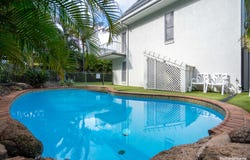 405 Esplanade, Torquay, Qld 4655