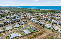 6 Civic Lane, Pacific Heights, Qld 4703