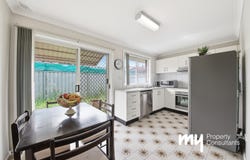 15/6-8 Second Avenue, Macquarie Fields, NSW 2564