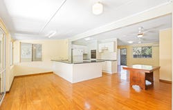 8 Compass Close, Edge Hill, Qld 4870