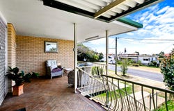 8 Leith Street, Pialba, Qld 4655