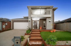 32  Rathberry Circuit, Clyde North, Vic 3978