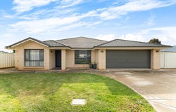 5 Canberra Court, Smithfield, SA 5114