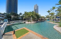 28/10-16 Alexandra Avenue, Mermaid Beach, Qld 4218