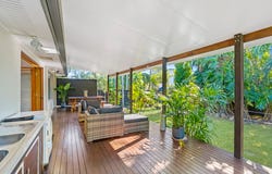 9 Raymond Avenue, Bundall, Qld 4217
