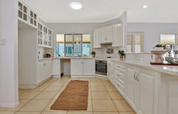 5 Meadow Street, Keppel Sands, Qld 4702