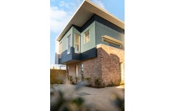 2/67 Fernlea Avenue, Scarborough, Qld 4020