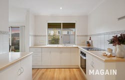 10 Cutlass Walk, Seaford Rise, SA 5169