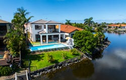 16 Saltair Grove, Helensvale, Qld 4212
