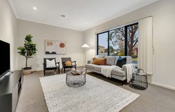 1/10 Santander Crescent, Point Cook, Vic 3030