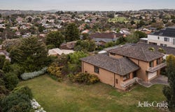 114 Andersons Creek Road, Doncaster East, Vic 3109