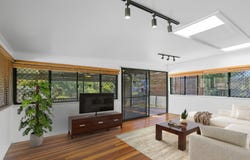 61 Siemons Street, One Mile, Qld 4305