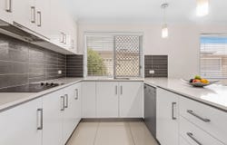 2/3 Phyllis Street, Harristown, Qld 4350
