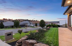 19 Bennelong Crescent, Lloyd, NSW 2650