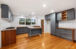 22 Warwick Farm Road, Olinda, Vic 3788