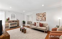 16 Dion Road, Glen Waverley, Vic 3150