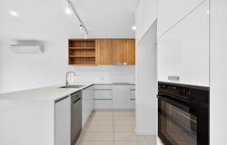 18/8 Russell Street, Everton Park, Qld 4053
