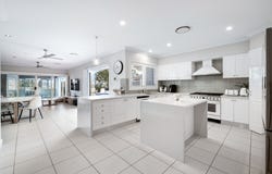 3 Bridgewater Boulevard, Camden Park, NSW 2570