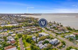 2/12 Anning Avenue, Golden Beach, Qld 4551
