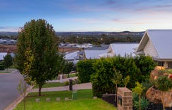 19 Bennelong Crescent, Lloyd, NSW 2650