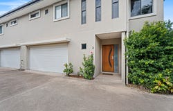 2/206 Southport Nerang Road, Southport, Qld 4215