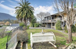 8 Ferry Street, New Norfolk, Tas 7140