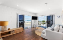1/738 Pacific Parade, Currumbin, Qld 4223