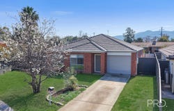 32 Gungurru Close, Calala, NSW 2340