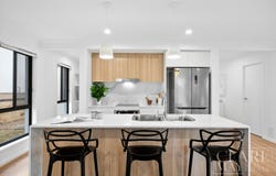 43/99 Brookwater Drive, Brookwater, Qld 4300