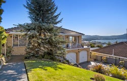 10 Officer Street, Rosetta, Tas 7010