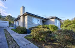 14 Joan Avenue, Ferntree Gully, Vic 3156