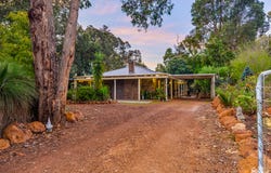 7 Caprea Boulevard, Roleystone, WA 6111