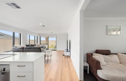10 Perdita Boulevard, Anketell, WA 6167
