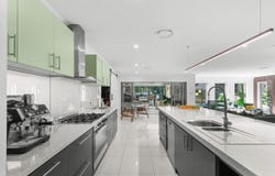 49 Corymbia Crescent, Anstead, Qld 4070