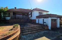 70 Blackstone Road, Silkstone, Qld 4304